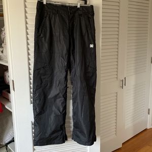 Men’s size 36, DC snowboarding pants